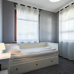 Jasny Victus Z Parkingiem By Renters *